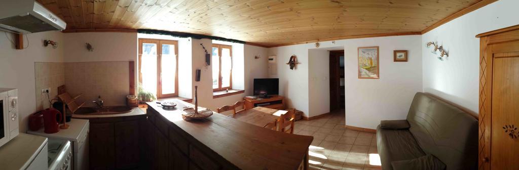 Le Chalet Du Queyras And Spa Molines-en-Queyras Habitación foto